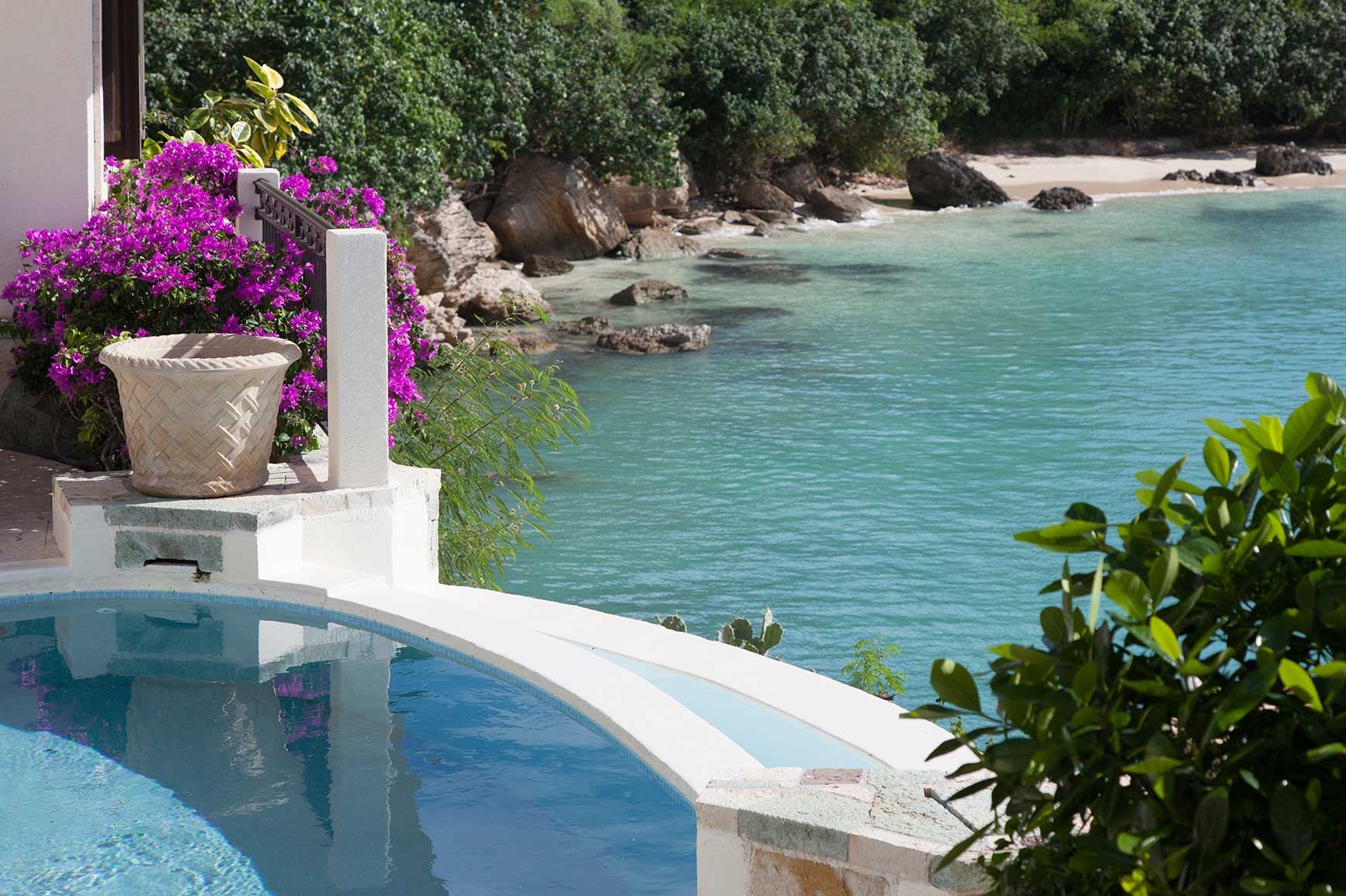 Rock Cottage Antigua - 5 bedroom luxury villa 